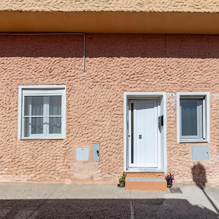 Apartman Guesthost - Casa Suentu