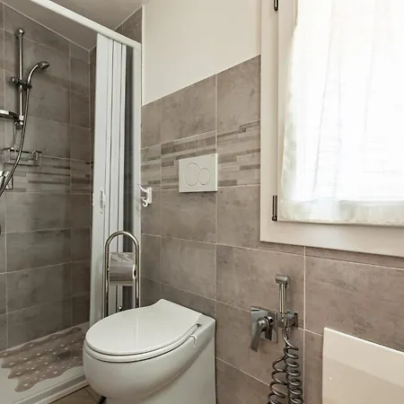 Guesthost - Casa Suentu Muravera