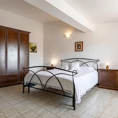 Διαμέρισμα Guesthost - Casa Suentu Muravera