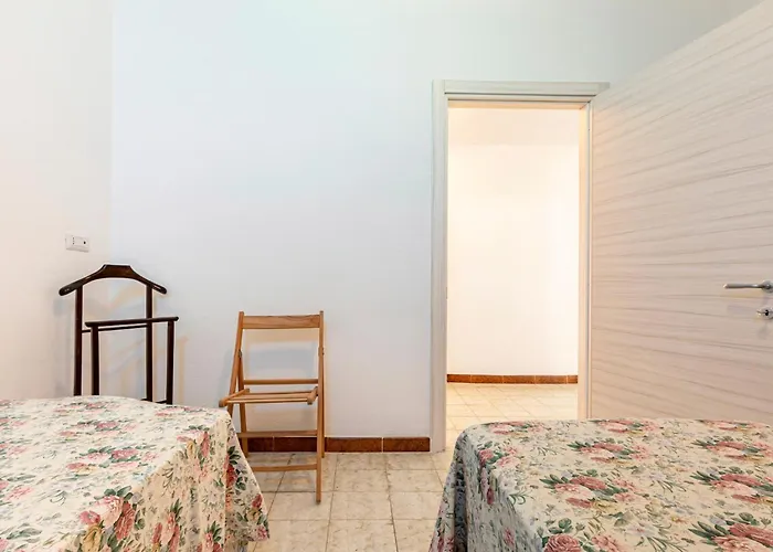 Guesthost - Casa Suentu * Muravera